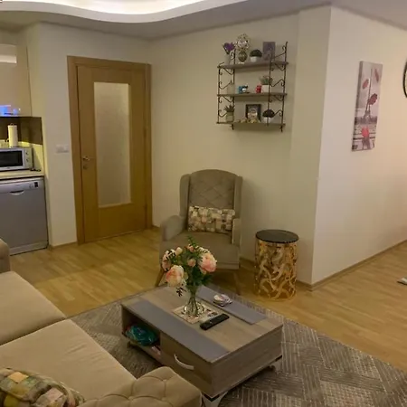 132. Sokak Door 1 아파트 *