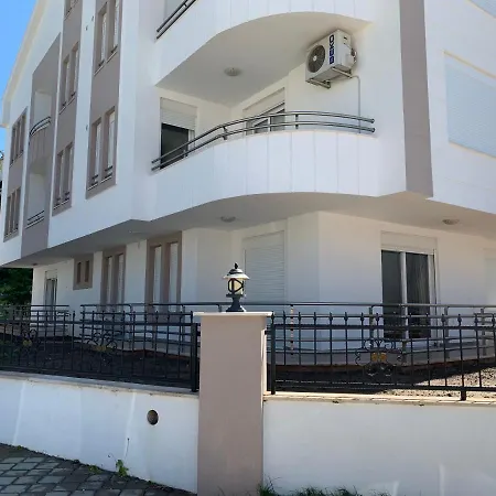 132. Sokak Door 1 * 말마리스